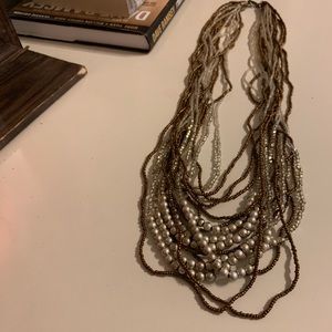 Long pearl necklace//1920’s vibe
